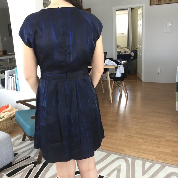 Dress - Picture 3 of 7